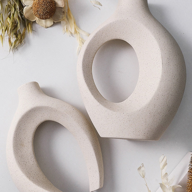 GEMELLI: Ceramic Embrace Vases - Andrea's Home