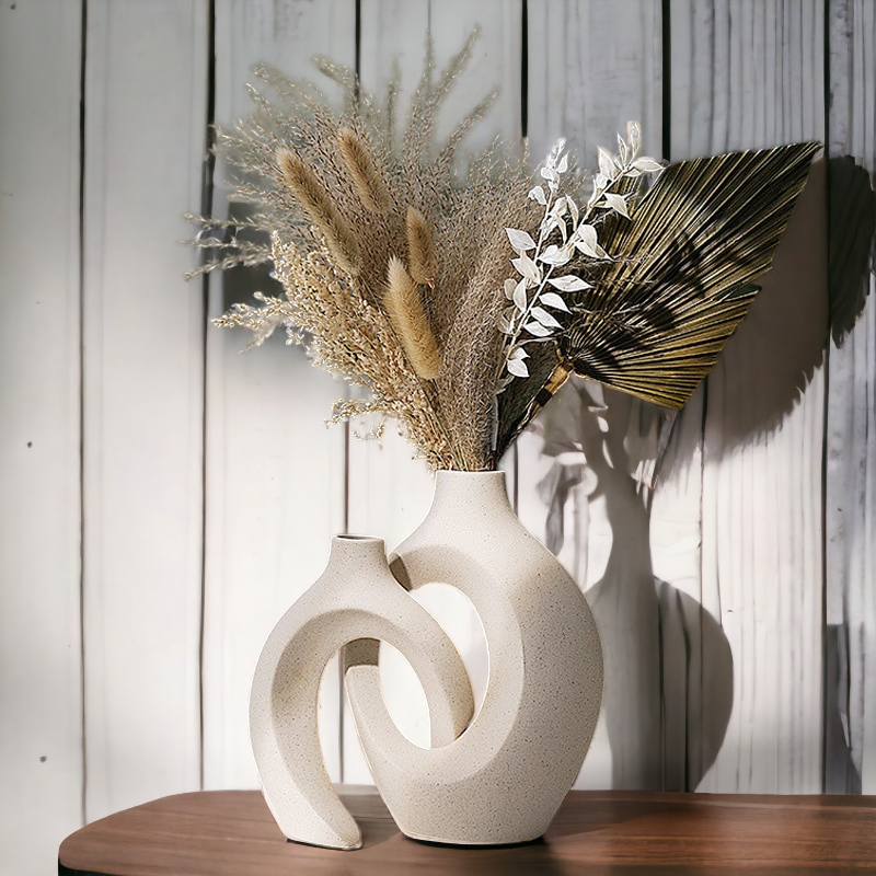 GEMELLI: Ceramic Embrace Vases - Andrea's Home