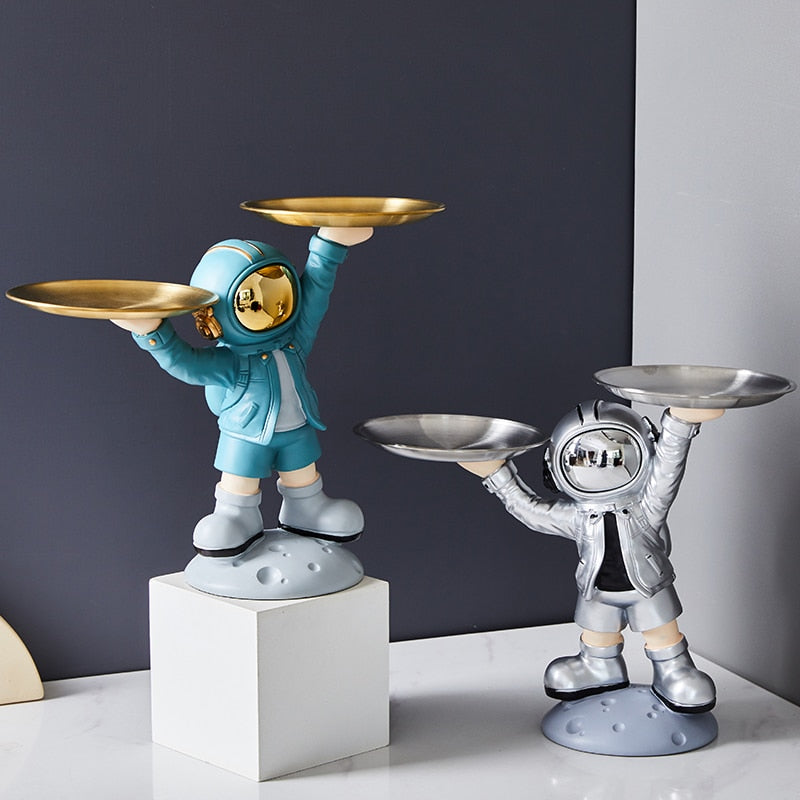 SPACEMAN-Creative Astronaut with Metal Tray Resin - Andrea's Home